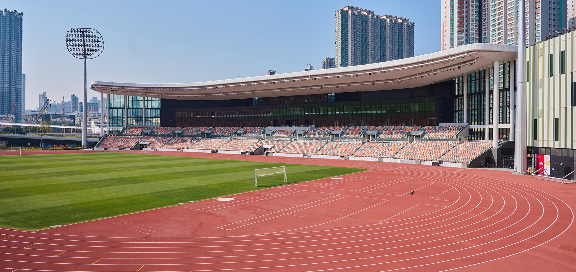 官方：内森-科林斯接替内尔高成为布伦特福德新队长